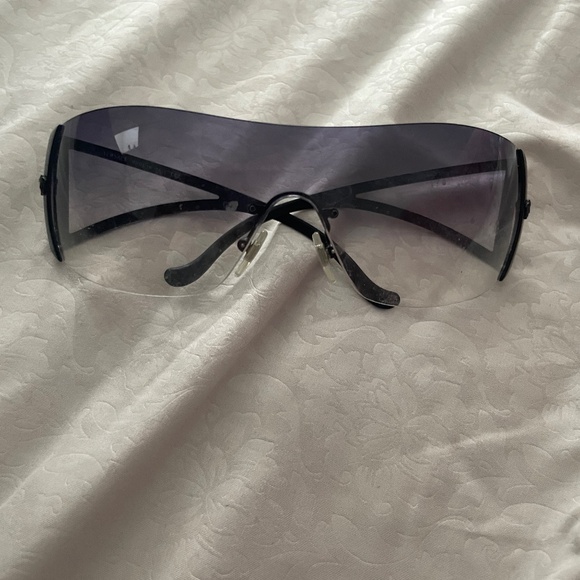 Versace sunglasses - Picture 1 of 4